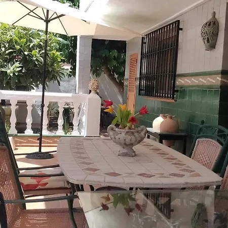 Aguilas Villa